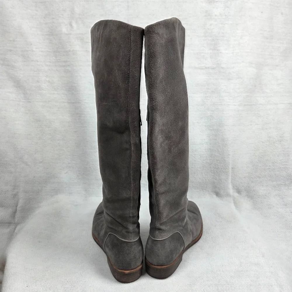 UGG Women's Daley Boot Size 8 Tall Riding Gray Suede Classic Equestrian Flat